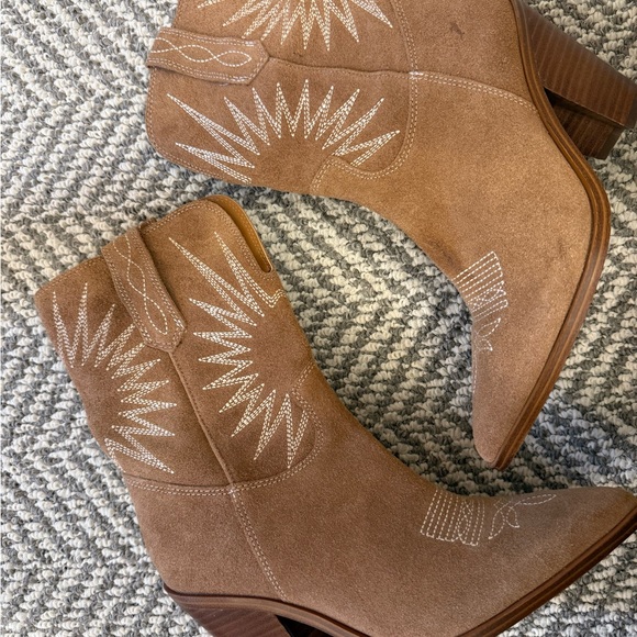 Marc Fisher Tan Heeled Boots - Picture 5 of 9